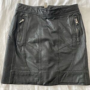 ALLSAINTS 100% Black LEATHER Skirt - Mini Skirt - Pencil Skirt Zip Up size US 2